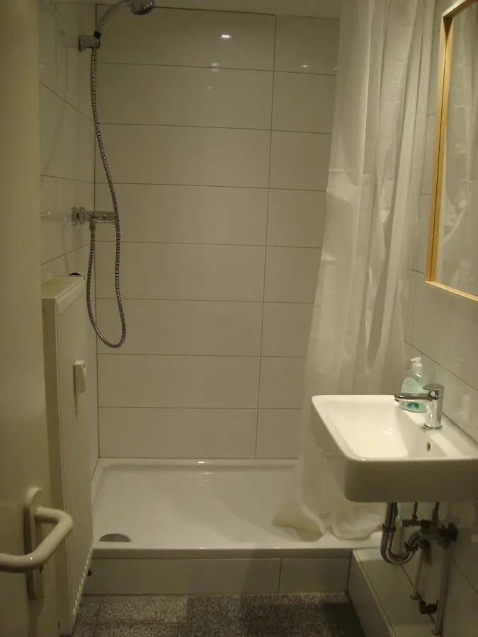 Bermuda Triangle B&B Cologne 3*,  Germany